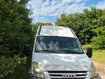 Gebraucht Iveco Daily 146 PS (107 kW) 2006 Weiß Van / Kleinbus