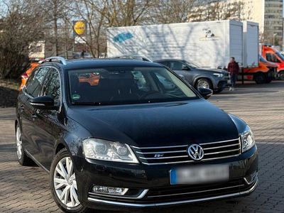 Gebraucht VW Passat Highline 160 PS (117 kW) 2013 Schwarz Kombi