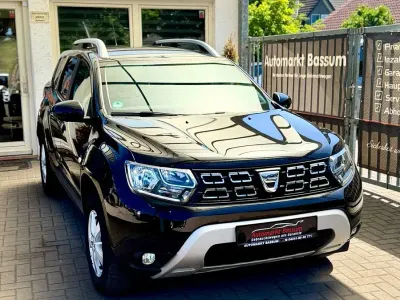 Gebraucht Dacia Duster Celebration 131 PS (96 kW) 2021 Schwarz SUV