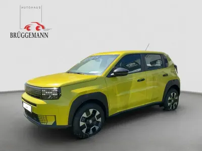 Neu Fiat Grande Panda Icon 110 PS (80 kW) 2026 Limone gelb Kleinwagen