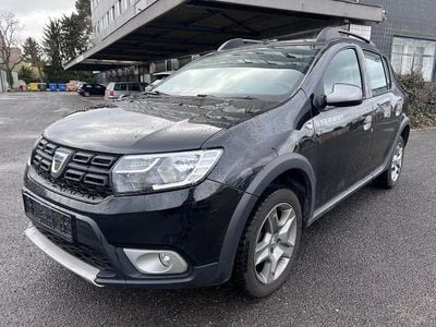 Gebraucht Dacia Sandero Stepway 73 PS (53 kW) 2019 Schwarz SUV