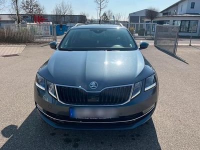 Gebraucht Skoda Octavia 180 PS (132 kW) 2019 Grau Limousine