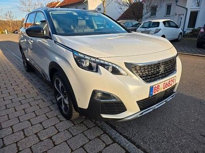 Weiß Gebraucht 2018 Peugeot 5008 Allure Van / Kleinbus | 15.500 € (Guter Preis)