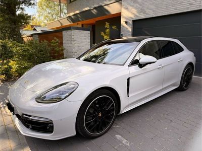 Porsche Panamera 4S