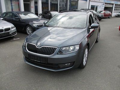 Grau metallic Gebraucht 2016 Skoda Octavia Joy Kombi | 17.950 €