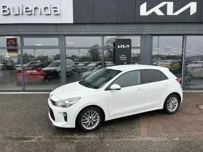 Usata Kia Rio DREAM-TEAM Edition 84 CV (61 kW) 2017 Bianco Berlina