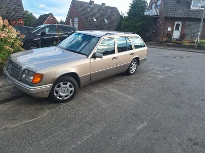 Gebraucht Mercedes 200 136 PS (100 kW) 1995 Grau Kombi