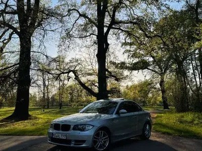Gebraucht BMW 120 177 PS (130 kW) 2008 Silber Kleinwagen