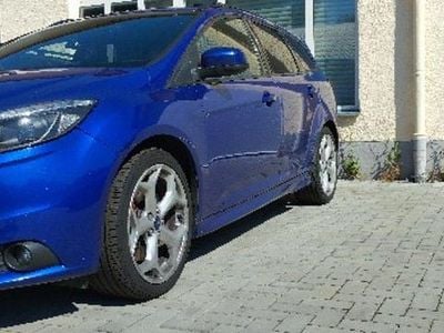Gebraucht Ford Focus ST 250 PS (183 kW) 2014 Blau Kombi