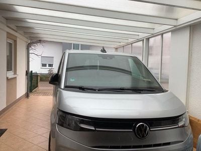 Gebraucht VW Multivan 150 PS (110 kW) 2022 Silber Van