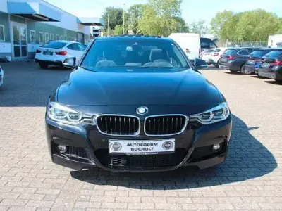 Gebraucht BMW 320 M Sport 190 PS (139 kW) 2017 Schwarz Limousine