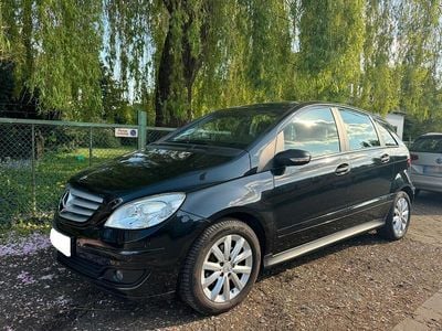 Używany Mercedes B170 116 KM (85 kW) 2006 Czarny Minivan