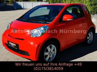 Gebraucht Toyota iQ 68 PS (50 kW) 2010 Rot Kleinwagen