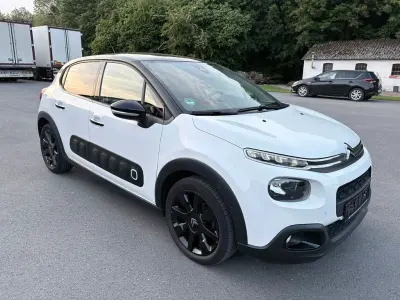 Gebraucht Citroën C3 Shine 99 PS (72 kW) 2017 Weiß Limousine