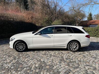Gebraucht Mercedes C180 Avantgarde 156 PS (114 kW) 2016 Weiß Kombi