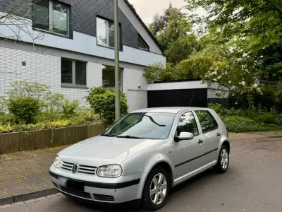 Gebraucht VW Golf IV Edition 90 PS (66 kW) 2001 Grau Kleinwagen
