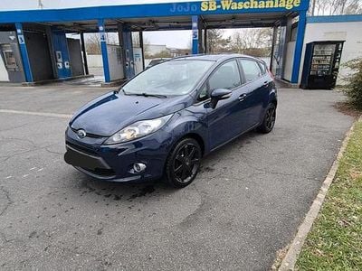 Gebraucht Ford Fiesta 60 PS (44 kW) 2012 Blau Kleinwagen
