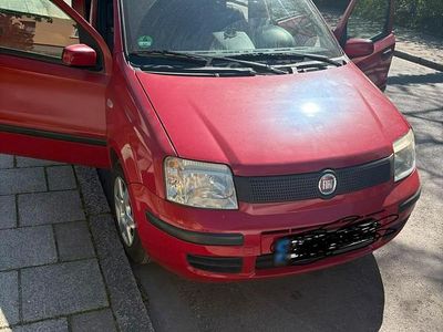 Second-hand Fiat Panda 70 CP (51 kW) 2009 Roșu Hatchback