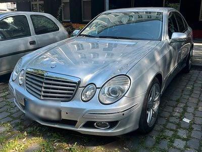 Mercedes E220