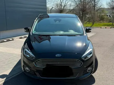 Gebraucht Ford S-MAX Titanium 179 PS (131 kW) 2016 Schwarz Van / Kleinbus