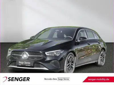 Gebraucht Mercedes CLA200 Shooting Brake 163 PS (119 kW) 2025 Unilack nachtschwarz Kombi