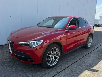 Gebraucht Alfa Romeo Stelvio Super 209 PS (153 kW) 2017 Rot SUV