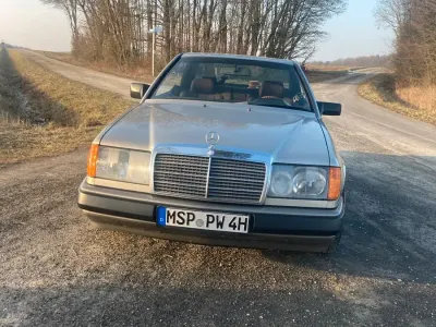 Gebraucht Mercedes 230 136 PS (100 kW) 1987 Coupé