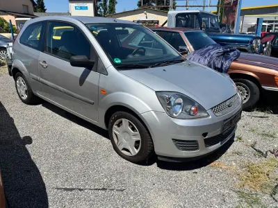 Gebraucht Ford Fiesta Fun X 60 PS (44 kW) 2007 Silber Kleinwagen