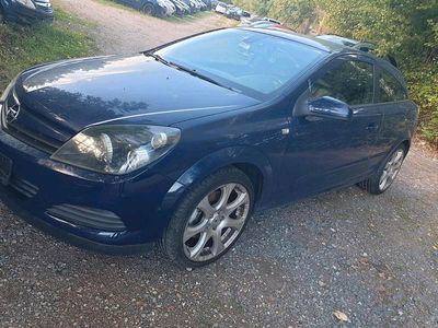 Opel Astra GTC