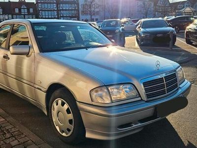 Mercedes C180