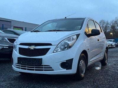 Weiß Gebraucht 2011 Chevrolet Spark Kleinwagen | 2.690 € (Fairer Preis)