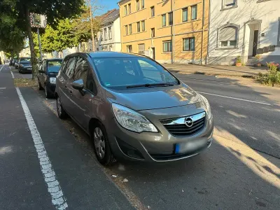 Gebraucht Opel Meriva 110 PS (80 kW) 2011 Braun Van / Kleinbus