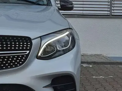 Gebraucht Mercedes GLC250 AMG line 240 PS (176 kW) 2018 Silber Limousine
