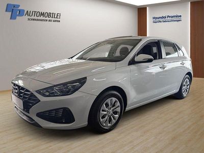 Gebraucht Hyundai i30 Classic 110 PS (80 kW) 2022 Weiß Limousine