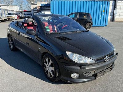 Gebraucht Peugeot 206 CC Platinum 109 PS (80 kW) 2002 Schwarz Cabrio