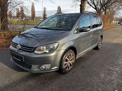 Grau Gebraucht 2011 VW Touran Highline Van / Kleinbus | 5.500 € (Guter Preis)