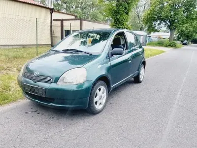 Gebraucht Toyota Yaris Verso 86 PS (63 kW) 2001 Grün Van / Kleinbus