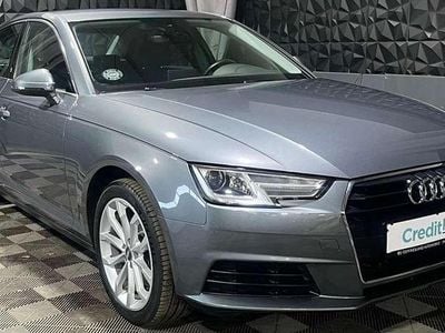 Gebraucht Audi A4 Comfort 150 PS (110 kW) 2016 Grau Limousine