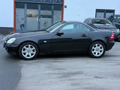 Usata Mercedes SLK200 136 CV (100 kW) 1999 Nero Cabrio