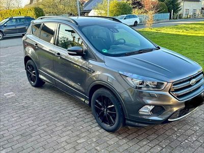 Gebraucht Ford Kuga ST-Line 179 PS (131 kW) 2017 Schwarz SUV