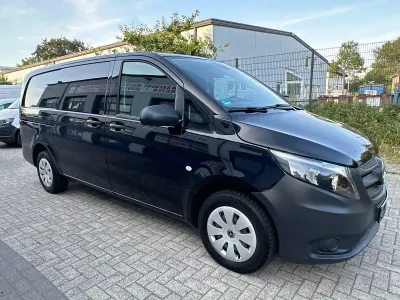 Gebraucht Mercedes Vito 163 PS (119 kW) 2022 Schwarz Van