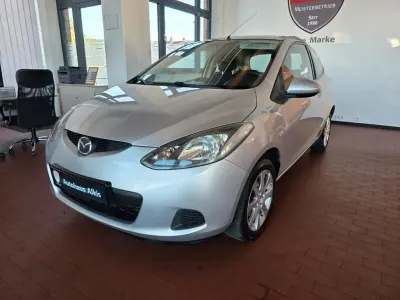 Używany Mazda 2 Inclusive 75 KM (55 kW) 2009 Srebrny Hatchback