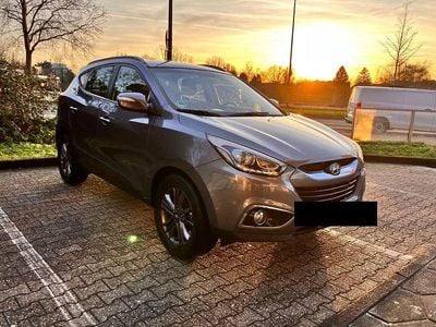 Silber Gebraucht 2014 Hyundai ix35 Edition SUV | 8.500 € (Fairer Preis)