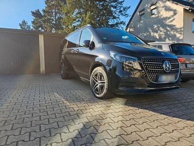 Mercedes V300