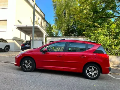 Gebraucht Peugeot 207 109 PS (80 kW) 2009 Rot Kombi
