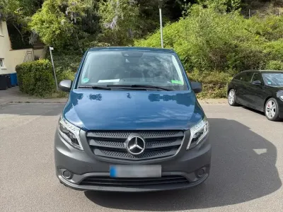 Gebraucht Mercedes Vito 163 PS (119 kW) 2022 Blau Van