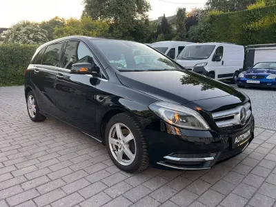 Gebraucht Mercedes B200 156 PS (114 kW) 2012 Schwarz Van / Kleinbus