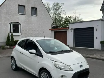 Używany Ford Ka 75 KM (55 kW) 2010 Biały Hatchback