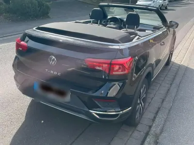 Gebraucht VW T-Roc Cabriolet Active 110 PS (80 kW) 2021 Schwarz Cabrio