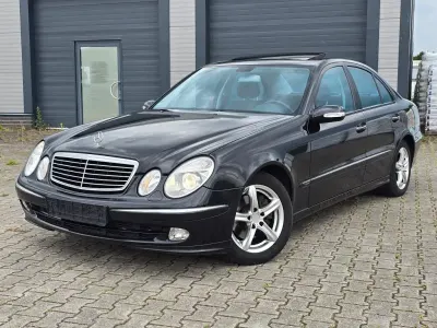 Gebraucht Mercedes E200 Avantgarde 163 PS (119 kW) 2003 Schwarz Limousine